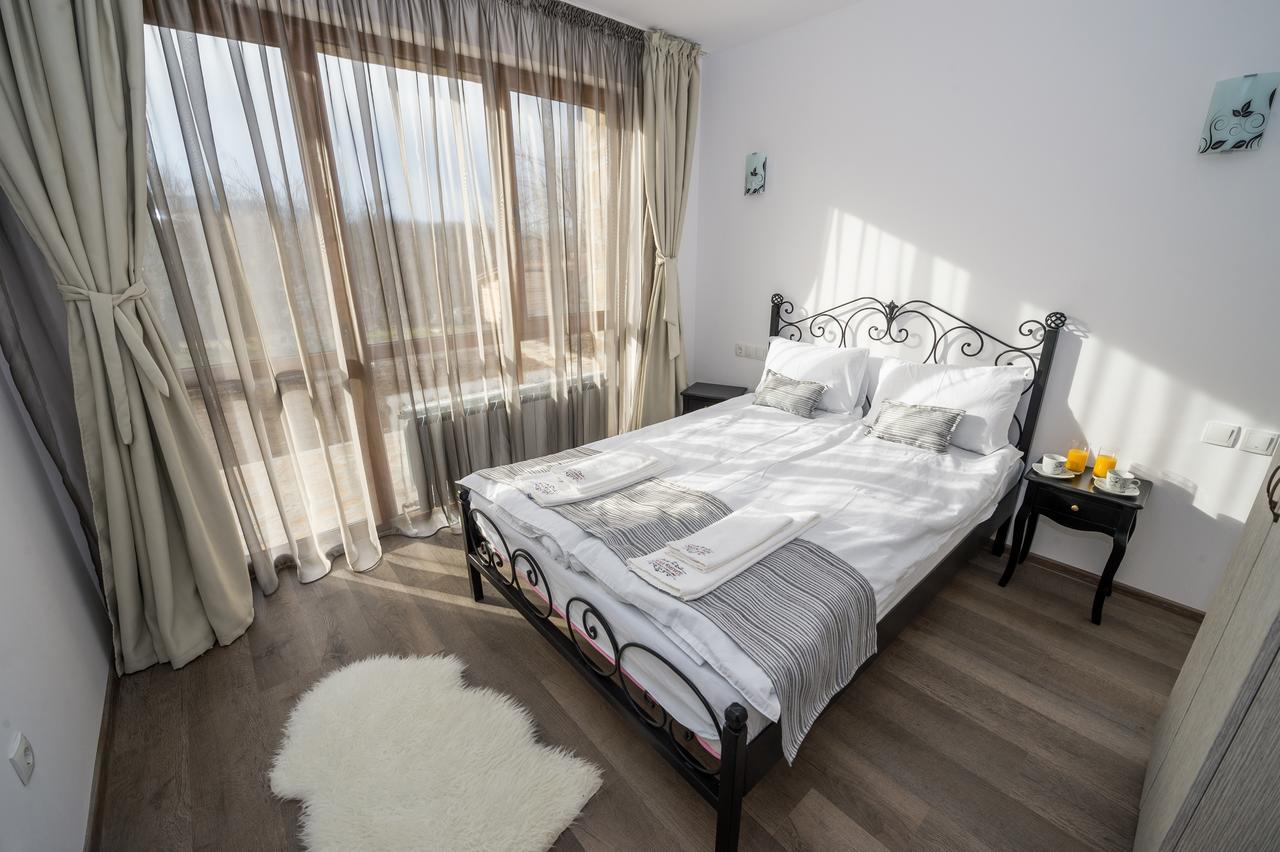 Sinjirite Complex Hotell Elena Eksteriør bilde