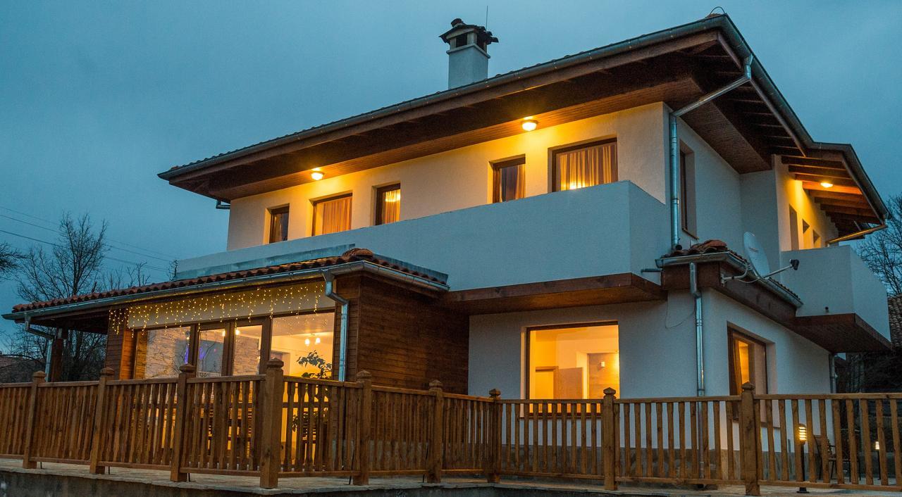 Sinjirite Complex Hotell Elena Eksteriør bilde